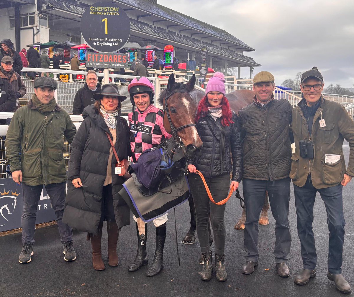 Nice to see Livingit Du Large getting his first 🏆 on 2nd start <a href="/Chepstow_Racing/">Chepstow Racecourse</a> <a href="/jamiesnowden/">Jamie Snowden</a> <a href="/GavinSheehan92/">Gavin Sheehan</a> . Still a big baby and one for the future. Bought in 🇫🇷  by <a href="/ValentineBStock/">Valentine Bloodstock</a>