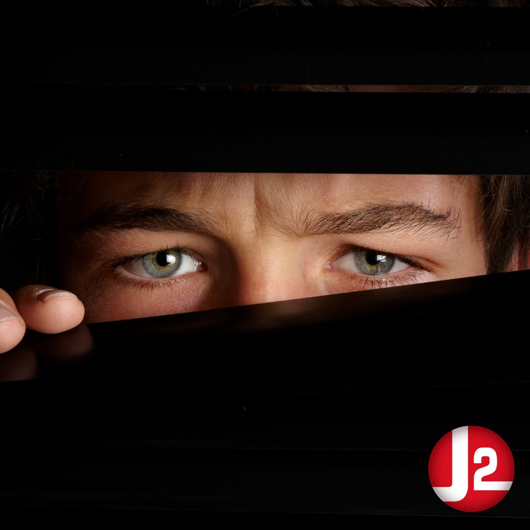 Don’t let prying eyes steal your info! When working in public, sit smart, shield your screen, &amp; avoid accessing sensitive data. Awareness is key.
Stay proactive, stay secure! j2software.co.uk
j2.co.za 
020 45781048
#CyberSecurity #Phishing
#J2InfoSec #J2CSC