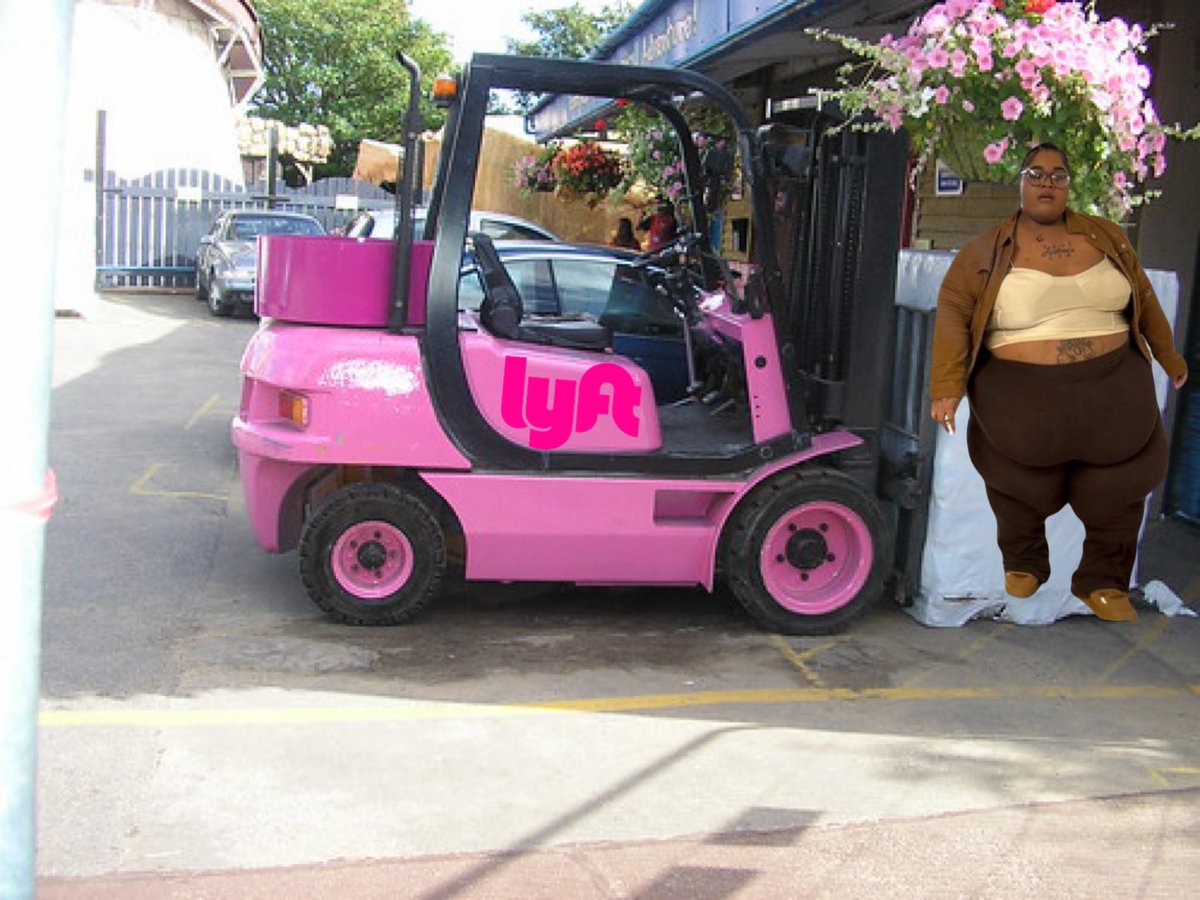 Moc5__'s tweet photo. @lyft  … #ForkLyft !  Hope this helps with a resolve: problem solved and I’m certified forklift driver. 👍 We got you!

 #patheads #pathead 
#putthatinyourpipe 
@patunleashed
@KeithMalinak @JeffyJFR @realKrisCruz https://t.co/jE4kO2qI7H