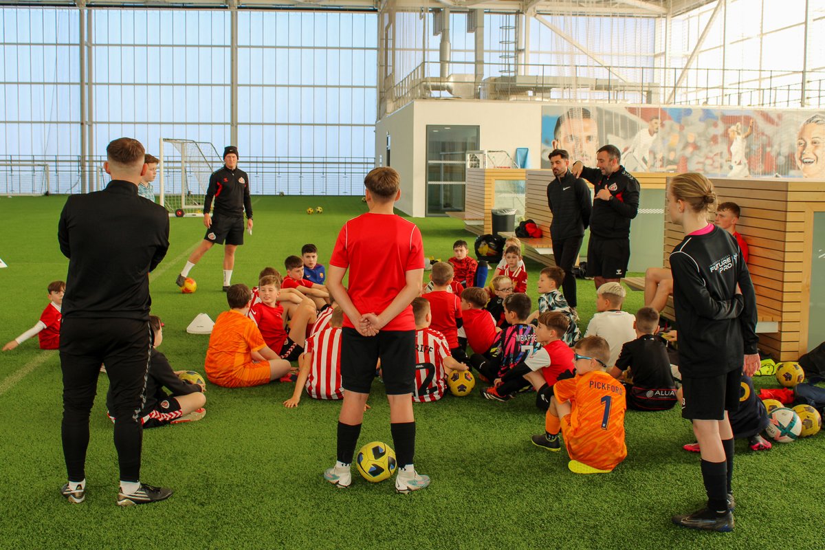 ⚽ 𝙄𝙣𝙩𝙚𝙧𝙚𝙨𝙩𝙚𝙙 𝙞𝙣 𝙖 𝙘𝙖𝙧𝙚𝙚𝙧 𝙞𝙣 𝙨𝙥𝙤𝙧𝙩𝙨 𝙘𝙤𝙖𝙘𝙝𝙞𝙣𝙜?

We offer Work Experience weeks for Year 10 students to join our full-time coaches during school holidays. 🙋  

More Info 👉 bit.ly/FoLWorkEx