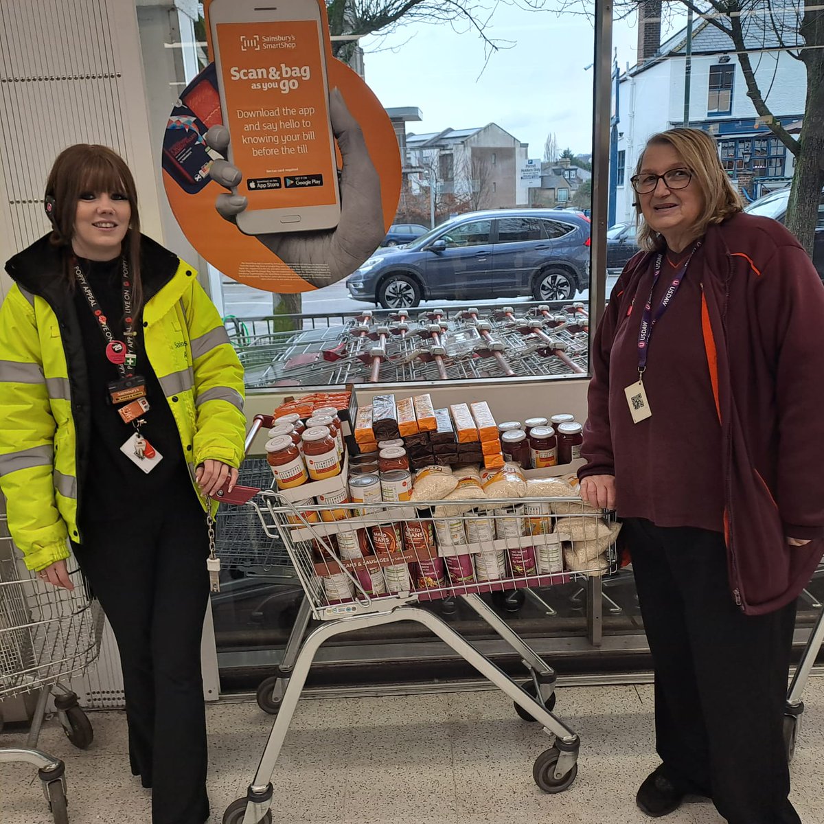 Chipping Barnet Foodbank (@barnetfoodbank) on Twitter photo A huge thank you to <a href="/sainsburys/">Sainsbury's</a> New Barnet for their amazing donation of £100 worth of food.
Extra big thank you to Kat & Tracy (pictured below) who organised this for us. We are so grateful. 💚
#sainsburysnewbarnet #barnetfoodbank #CommunitySupport #grateful #thankyou A huge thank you to <a href="/sainsburys/">Sainsbury's</a> New Barnet for their amazing donation of £100 worth of food.
Extra big thank you to Kat & Tracy (pictured below) who organised this for us. We are so grateful. 💚
#sainsburysnewbarnet #barnetfoodbank #CommunitySupport #grateful #thankyou