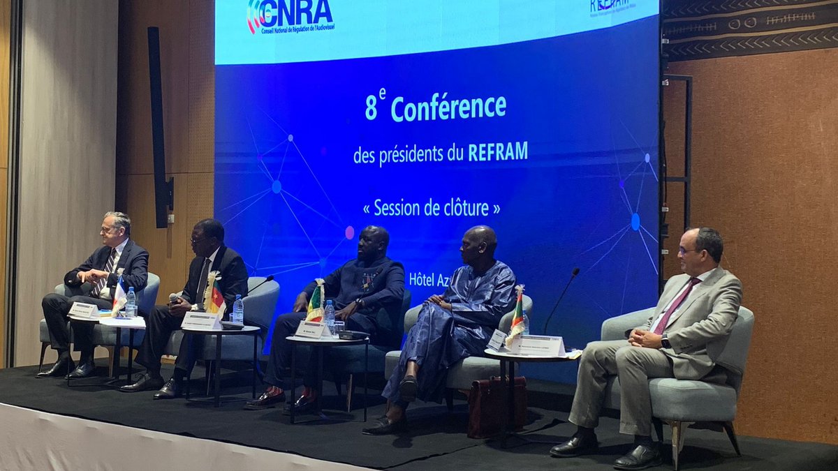 Lors de la 8e Conférence des présidents du <a href="/OfficielRefram/">Réseau francophone des régulateurs des médias</a>, <a href="/romaistre/">Roch-Olivier Maistre</a>, président de l'<a href="/Arcom_fr/">Arcom</a>, transmet la présidence du Réseau à Mamadou Oumar NDIYAE, président du <a href="/cnraaudiovisuel/">Cnra</a>, tandis que Mohamed Abdallahi LAHBIB, président de la <a href="/hapa_mauritanie/">hapa.mauritanie</a> devient vice-président.