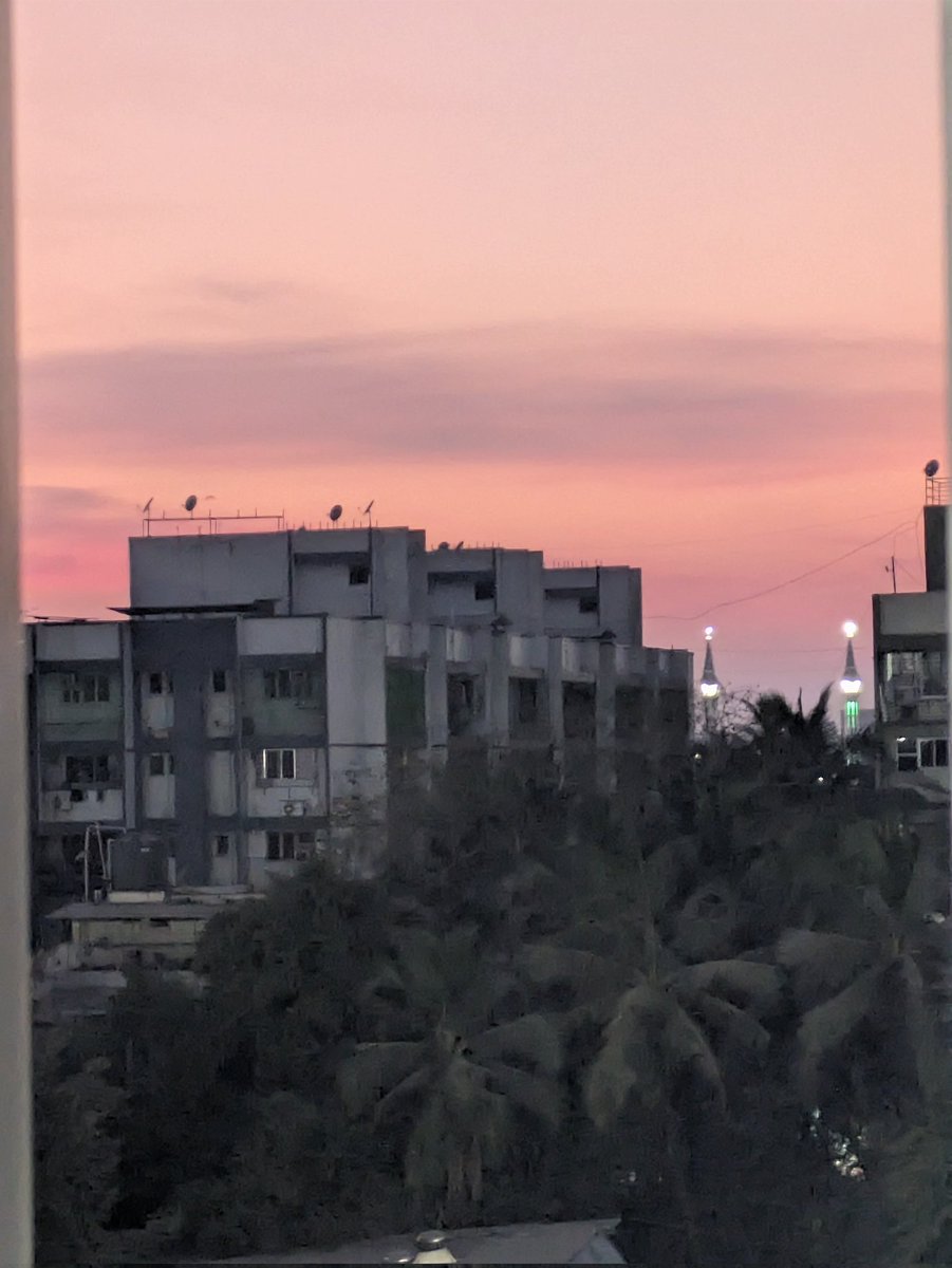 Laserhasalife's tweet photo. good sunset today👍🏻 https://t.co/Y0xObQI5EO