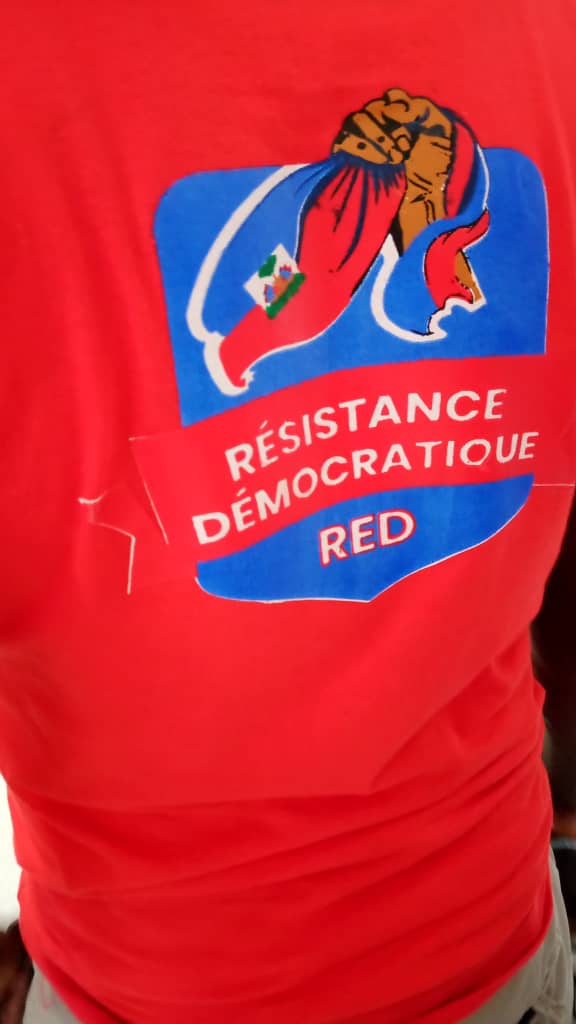 lecourrierHaiti's tweet photo. À l'occasion de sa première année d'existence,la plateforme Résistance Démocrati( RED) a organisé ce mardi 28 janvier un grand rassemblement politique. Le Conseiller présidentiel @SmiAugustin ,représentant de cette plateforme politique au sein du CPT a pris part à cette activité. https://t.co/Ag8Z8fU0Cy