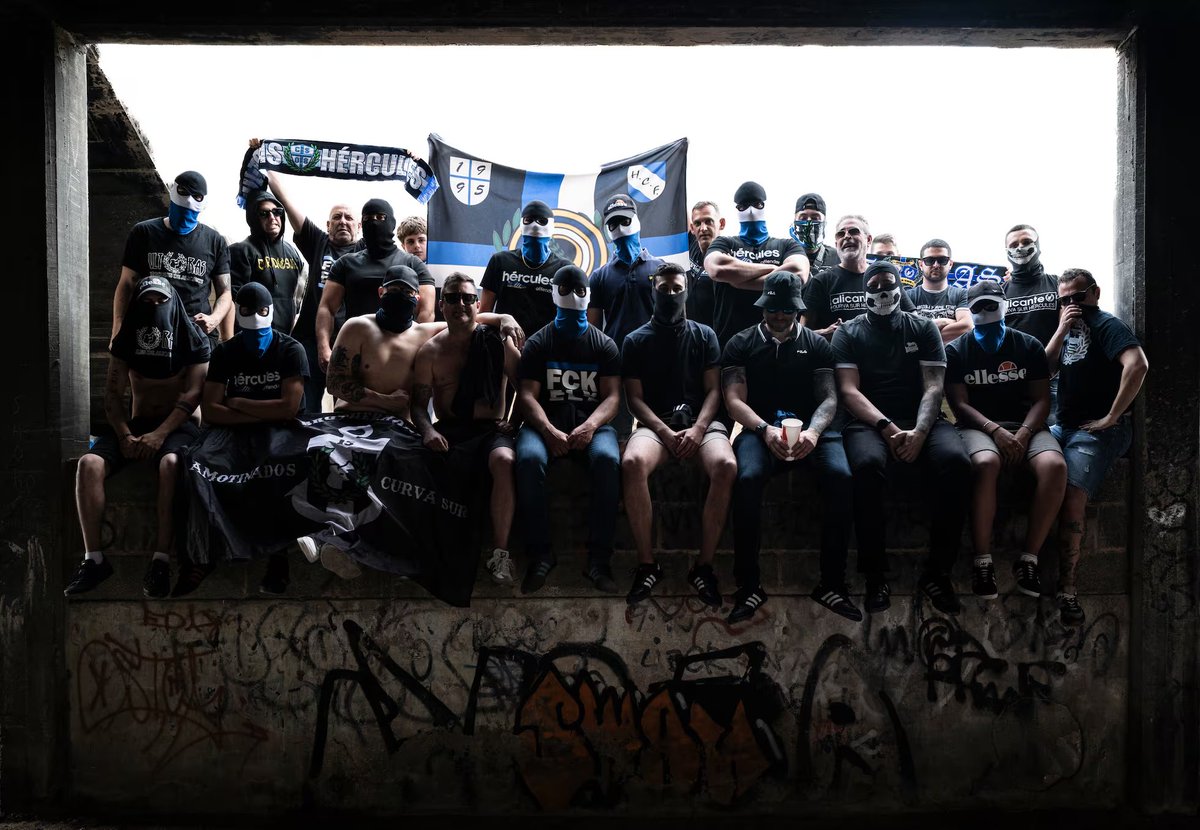 Panenka (@revistapanenka) on Twitter photo ⭐️ 𝐍𝐎𝐌𝐈𝐍𝐀𝐃𝐎 #PremiosPanenka
🏵️ Los nuevos ultras del fútbol europeo
✍️ Borja Bauzá, <a href="/ArturoLezcano/">Arturo Lezcano</a>, <a href="/NachoCarretero/">Nacho Carretero</a> para <a href="/el_pais/">EL PAÍS</a>
🔗 elpais.com/eps/2024-06-09… ⭐️ 𝐍𝐎𝐌𝐈𝐍𝐀𝐃𝐎 #PremiosPanenka
🏵️ Los nuevos ultras del fútbol europeo
✍️ Borja Bauzá, <a href="/ArturoLezcano/">Arturo Lezcano</a>, <a href="/NachoCarretero/">Nacho Carretero</a> para <a href="/el_pais/">EL PAÍS</a>
🔗 elpais.com/eps/2024-06-09…