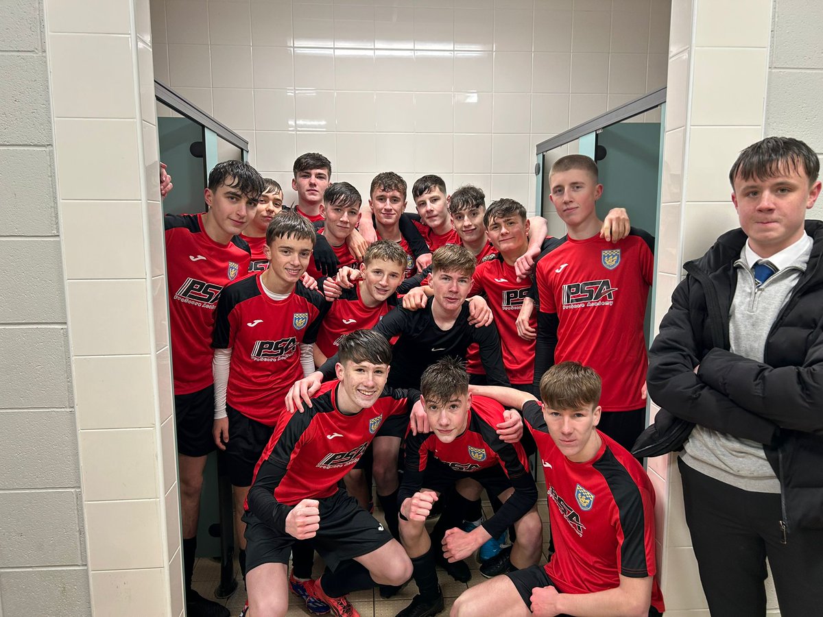 Football announcement 📢 

And the u16's are through to round 5 (Last 8) of the Scottish cup. Plenty of goals for the neutrals finishing 5-5 at fulltime. Renfrew win 10-9 on pens. 

Goals 

Jack ⚽⚽
JT ⚽
Ross ⚽
Liam ⚽

#monthefrew