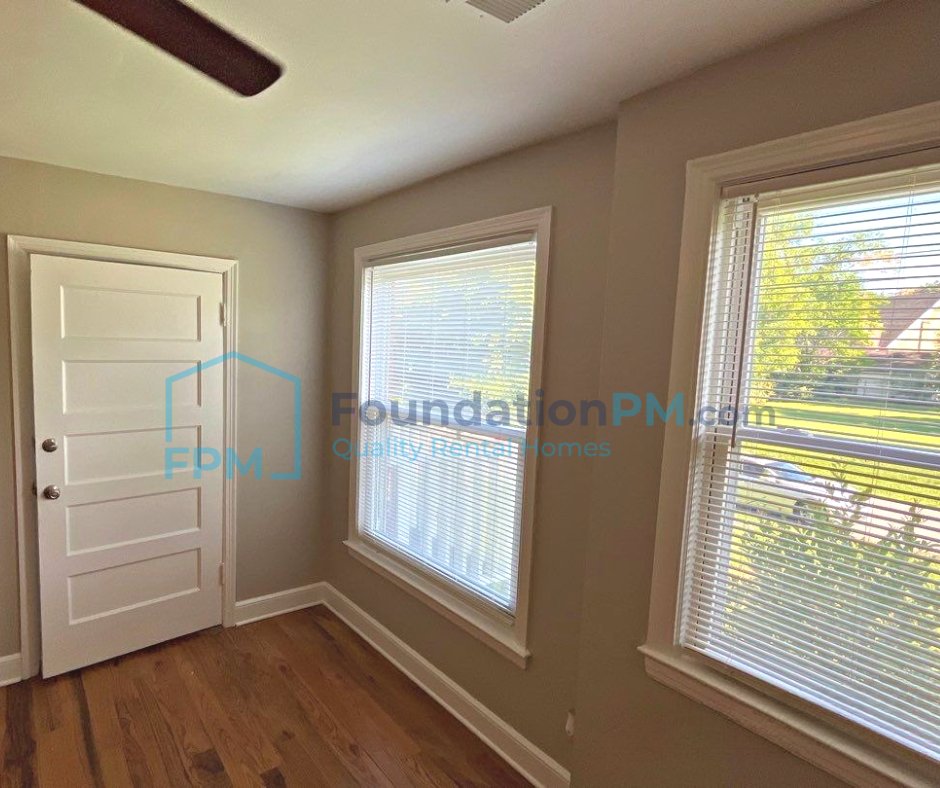 Foundation_PM's tweet photo. 🏡 Immediate Move-In Available! 🏡
This newly renovated home won't last long!
✨ ZERO Security Deposit required for qualified applicants. ✨
💥 Appliance Package Available
🧺 Washer/Dryer hook-up
❄️ Central Air/Heat Available
📍 1271 Carrolton Avenue, Memphis, TN https://t.co/ZU2AhjBf7D