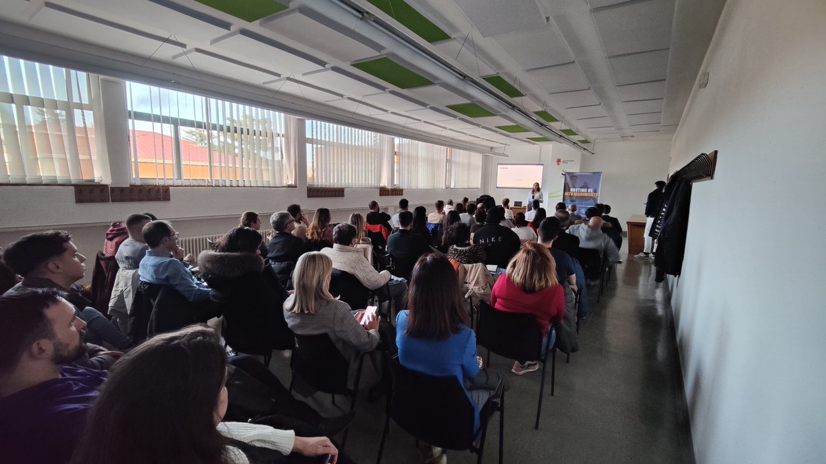 Ya teníamos ganas. Aquí estamos en la meetup de <a href="/LeonWordPress/">WordPress León</a> con la crack de <a href="/NoemiCarro/">Noemí Carro</a> 🦁