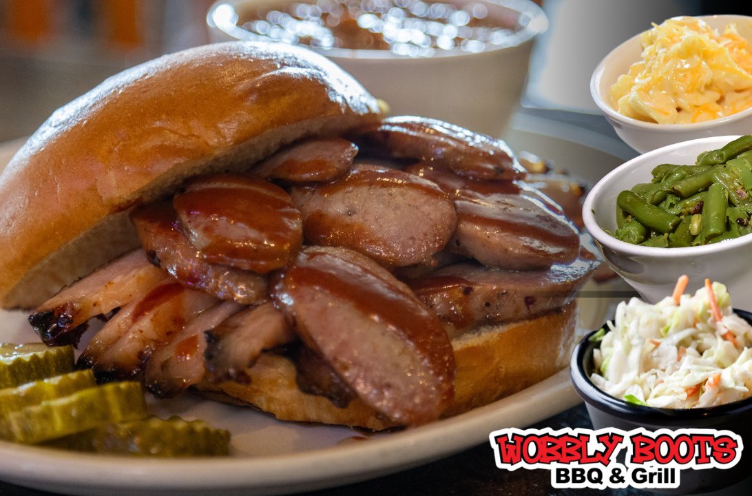 WobblyBootsBBQ's tweet photo. TELL US, if you were ordering this hearty Texas 2-Step sandwich full of smoked beef brisket & smoked sausage, which side dish would you get to go with it?🤔💡😋
#HickorySmokedBBQ #LakeOfTheOzarks #HomestyleCooking https://t.co/DfP0UYtnJY