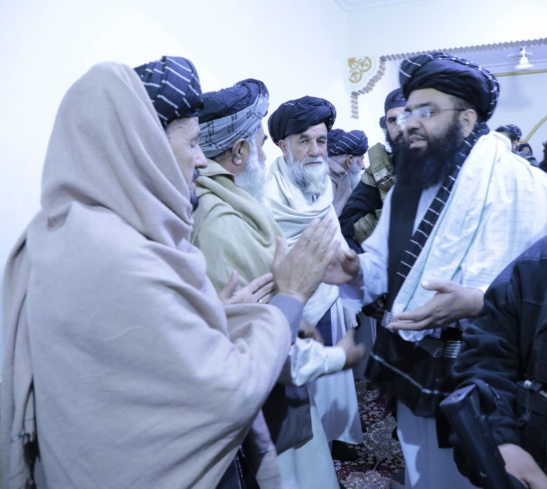 molmansoor's tweet photo. کډوالو او بېرته راستنېدونکو چارو سرپرست وزېر محترم مولوي عبدالکبیر په خوست کې د نیازي قوم له یو شمېر علماو او قومي مشرانو سره وکتل. https://t.co/koflSO2Vyr