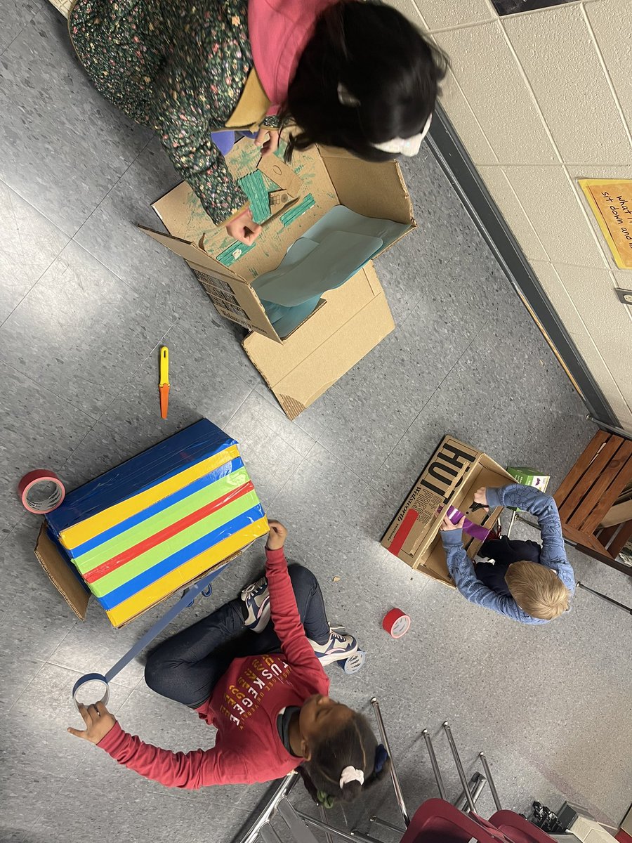 Rainbow Elem. gifted learners are creating unique compositions that utilize their own voice! #collaboration #creative expression <a href="/alabamagifted/">Alabama Gifted</a>  <a href="/RES_Rockets1/">Rainbow Elementary</a>