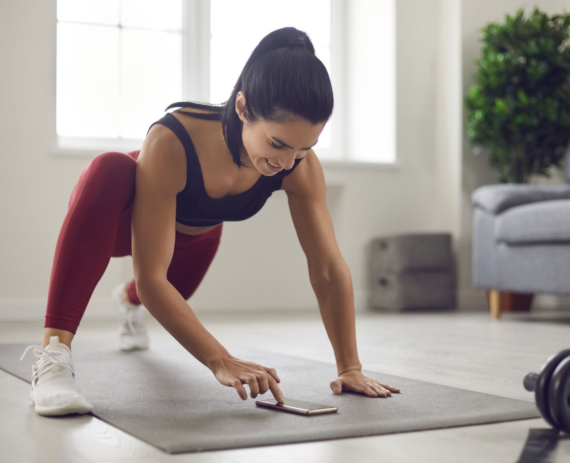 It's Week 5 of the New Year! How are those health and fitness goals holding up? 

Here are some tips to stay on track:
✅ Break big goals into smaller, manageable steps
✅ Keep a journal or log to track your progress
✅ Celebrate your wins, no matter how small