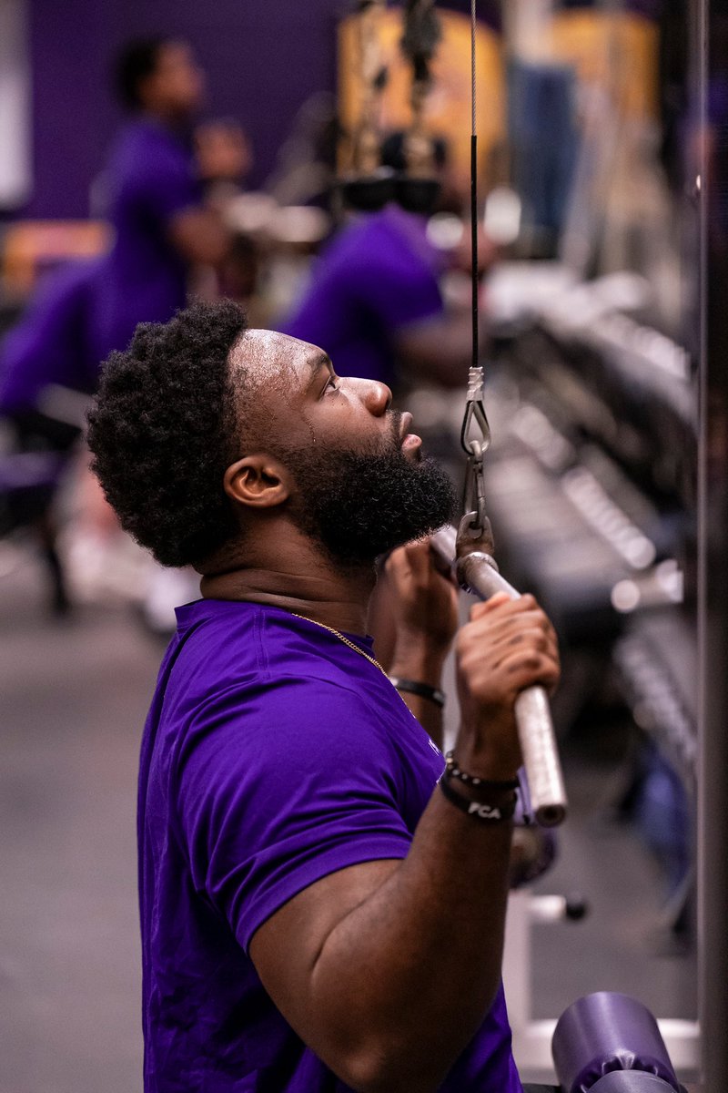WIUFootball's tweet photo. Locked Back In 🔒

#GoNecks | #OneGoal | #ECI https://t.co/a42pBUWszT