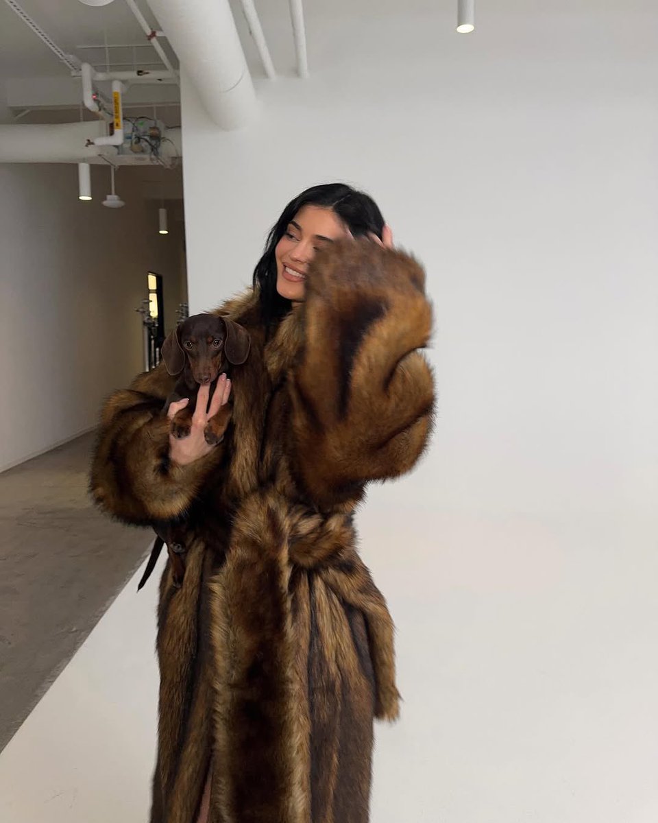 Kylie Jenner tweet media