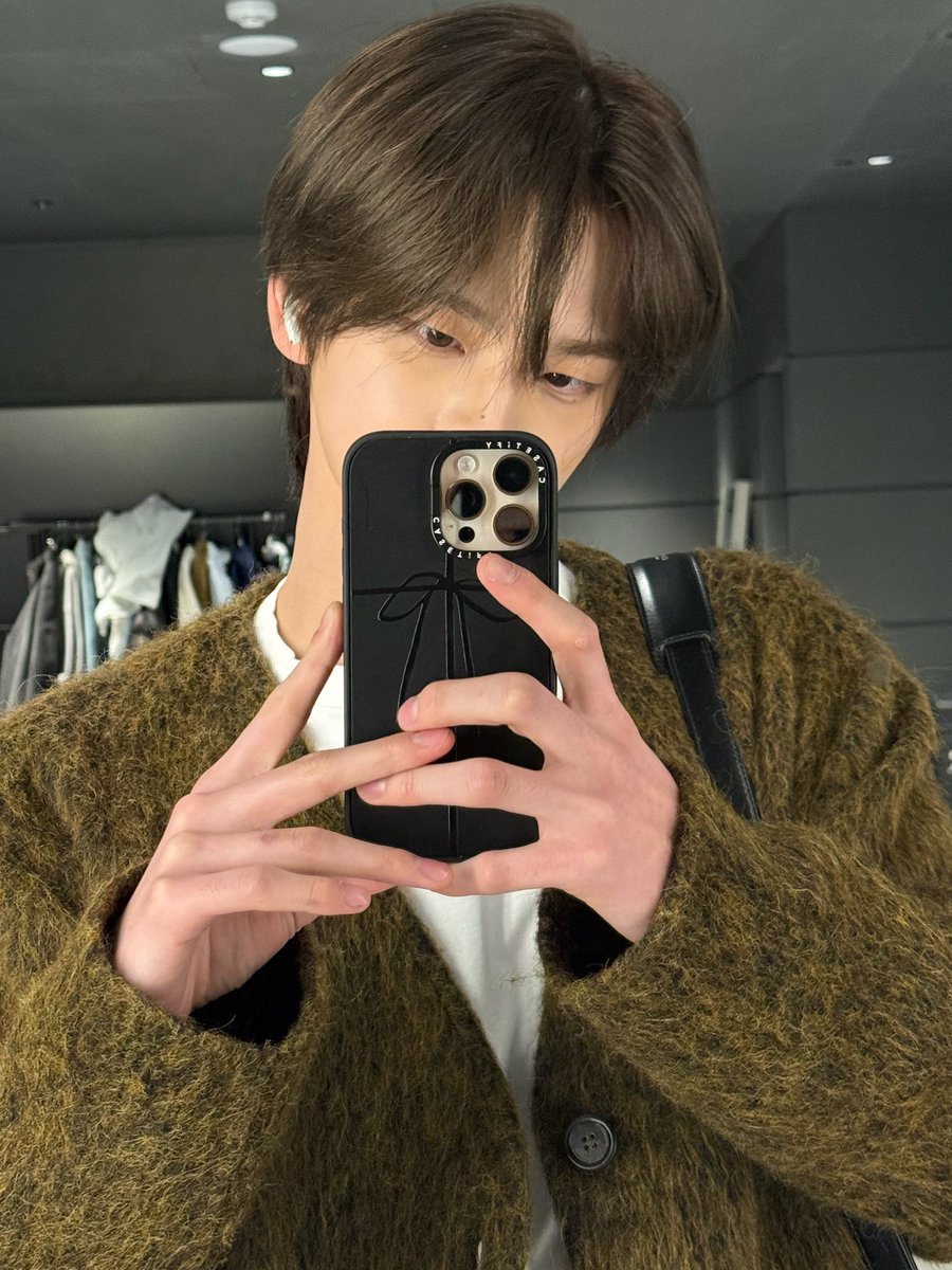 Junghwan tweet media