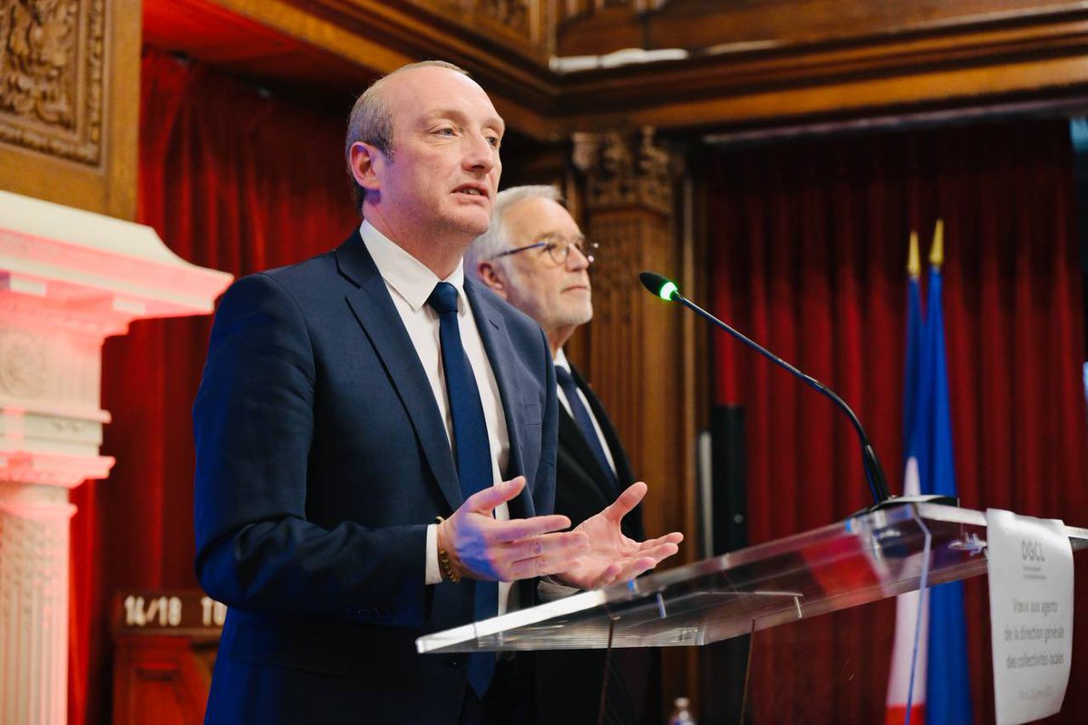 LMarcangeli's tweet photo. Je suis heureux d'avoir participé ce matin aux vœux de la Direction Générale des Collectivités Locales #DGCL.
A la rencontre de ses agents qui épaulent collectivités et élus au quotidien pour améliorer la vie de nos concitoyens et faire avancer l’action publique dans tous nos territoires.
Vous êtes le lien essentiel entre l'Etat et les collectivités, partout en France. Merci pour votre engagement !