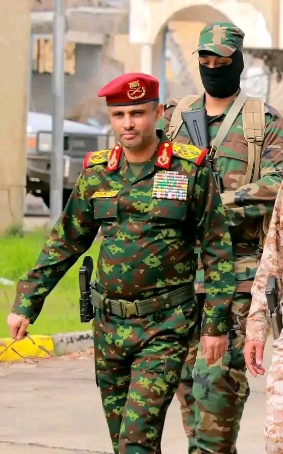 هل تتفق معي بن هذى الشخص مرعب امريكا وسرائيل..!!؟