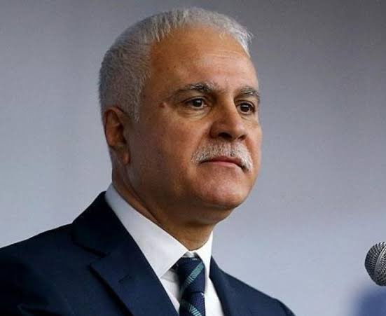 aykiri's tweet photo. Ankara Milletvekili Koray Aydın:

Türkiye nereye gidiyor? Türkiye Yüzyılı dedikleri, Türkiye’yi adeta Kuzey Kore yapma hedefi miydi?

Ülkede gözaltına alınanları, tutuklananları takip edemez hale geldik.

Bugün de Barış Pehlivan, Serhan Asker, Seda Selek gazetecilik faaliyetleri sebebiyle gözaltına alındı.

Gün içinde Zafer Partili il ve ilçe başkanlarına dair gözaltı kararları oldu. Dün Sayın Ekrem İmamoğlu’na henüz kürsüden inmeden adeta jet hızıyla soruşturma açıldı.