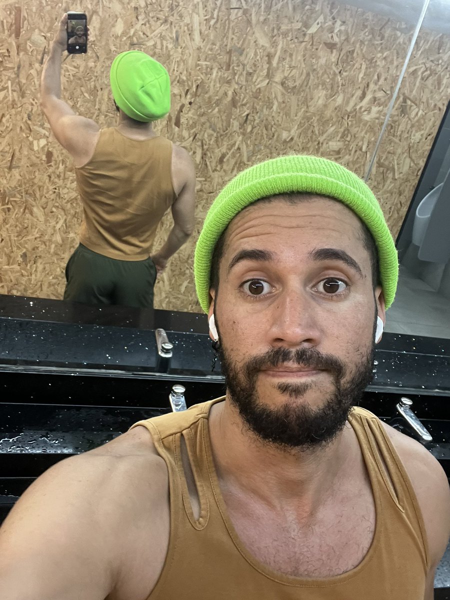 jpraldo's tweet photo. Día de culo 🍑 https://t.co/cGEqY74tmv