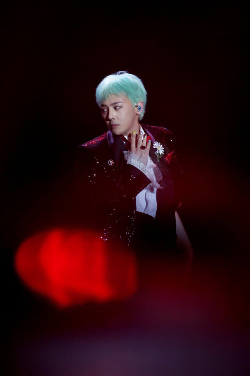 gdragon_pp's tweet photo. 지드래곤 사랑해 https://t.co/EZWSbAWOit