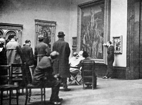 History🇬🇧1930s: The National Gallery.

The Lunchtime Lecture.