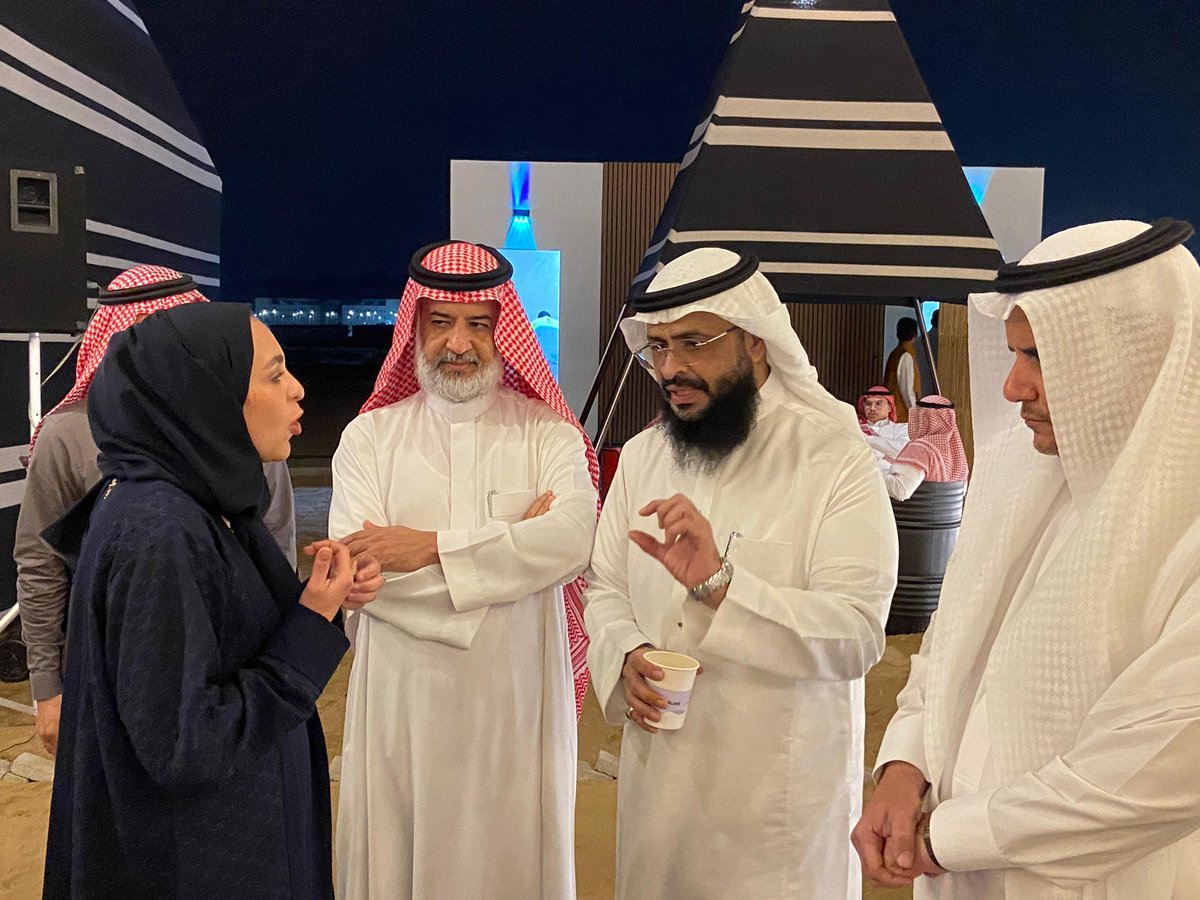 dsauqu's tweet photo. @uqu_edu ✨ | 
جولة وكيل الجامعة أ.د. فريد بن علي الغامدي، ووكيل الجامعة للدراسات العليا والبحث العلمي أ.د. فهد بن أحمد الزهراني، على الأركان المشاركة والفعاليات المصاحبة لشتوية جامعة أم القرى ٢٠٢٥م.

#شتوية_uqu 
#جامعة_أم_القرى 
#عمادة_شؤون_الطلاب https://t.co/MDMKweBAF5