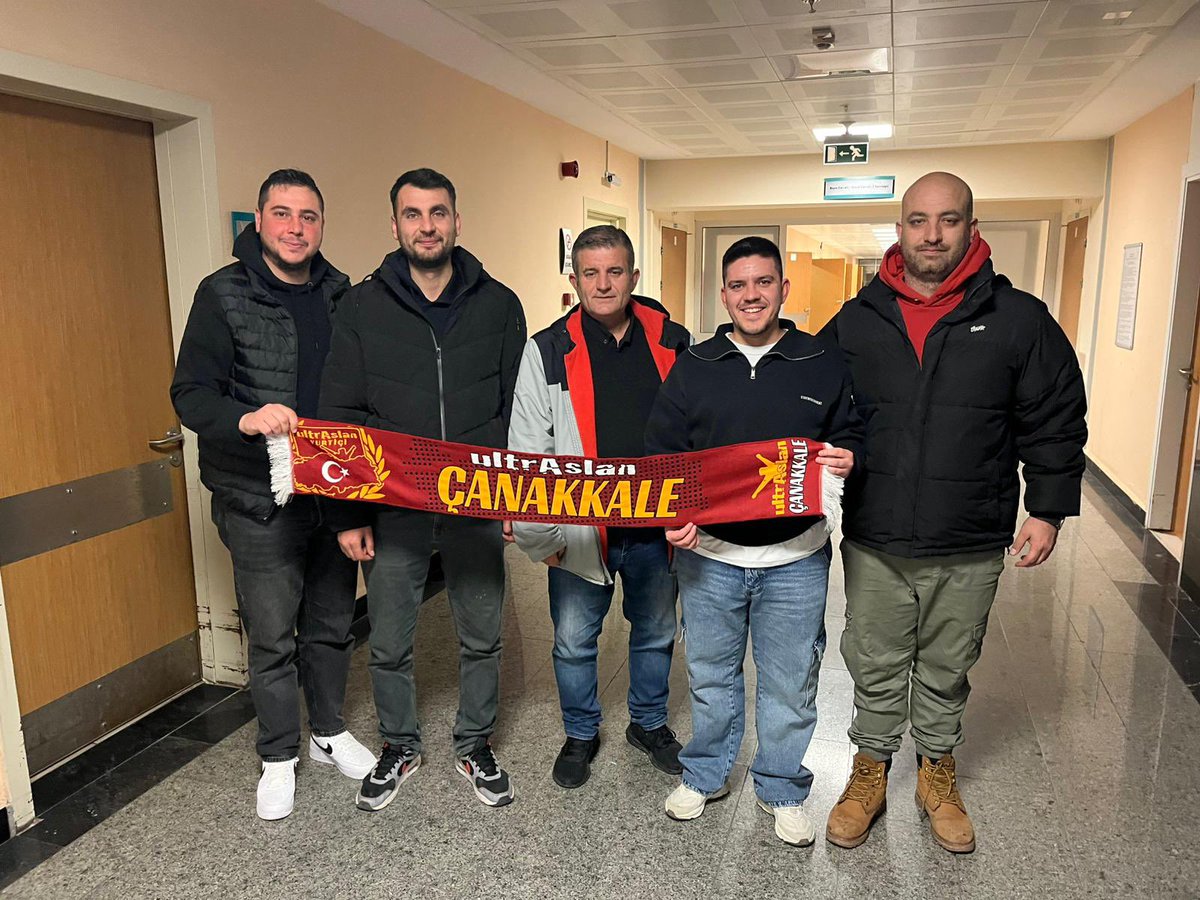 uAcanakkale's tweet photo. AİLEMİZE HOŞ GELDİN ASLAN BEBEK 🦁 🦁 🦁 🦁 

Tayfamızın sevilen isimlerinden Tugaycan Büberci ve Yağmur Büberci çiftimizin Aslan adında oğlu dünyaya gelmiştir.Tugaycan ve Yağmur çiftimizi kutluyor,Aslan bebeğe sağlıklı,mutlu ve huzurlu ömür diliyoruz.

#uAYurtiçi
#uAÇanakkale https://t.co/0e0T59Lz7u