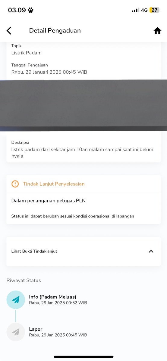 syifanhh's tweet photo. sad udah ngadu di pln mobile tetep gak ada jawaban dan masih mati jam segini😔 https://t.co/KU8kQO9dfl