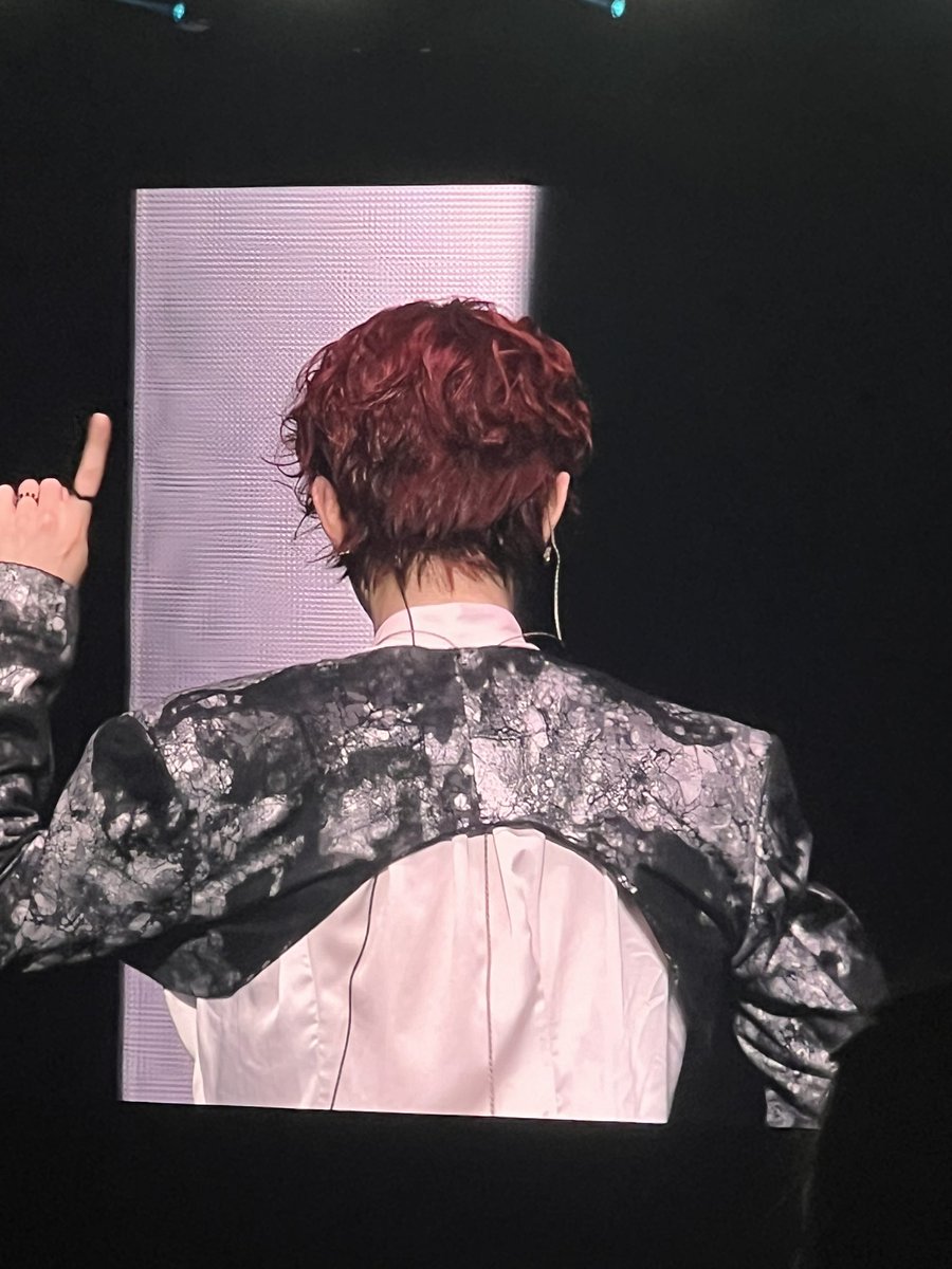 🐈 is seeing bts tweet media