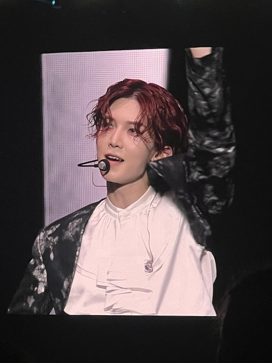 🐈 is seeing bts tweet media