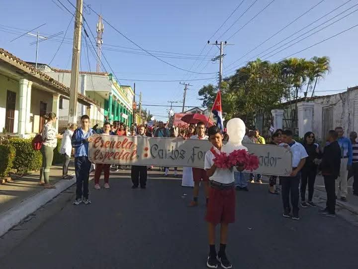 niosvany1712's tweet photo. "La fecha nos trae el recuerdo de aquel gran luchador por la independencia de Cuba, por la soberanía de nuestro pueblo, por la paz y la justicia entre los hombres, nuestro inmortal José Martí"
#MartíVive
#PoderPopularGuane. https://t.co/4oyg4lM6nL