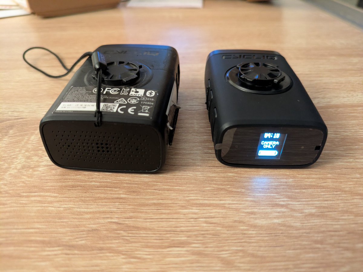 Au bout de 3 ans, ma caméra commençait à fatiguer. J'ai reçu la nouvelle Fly12, maintenant je vais prendre mes 20 millions d'amende, mais en 4K.