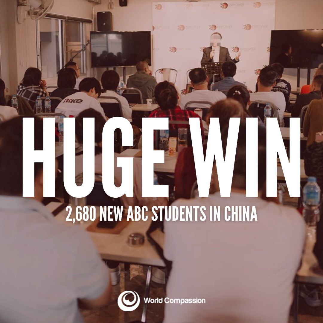 WorldCompassion's tweet photo. 2,680 requests for our ABC discipleship and leadership curriculum came in from our recent Pastors and Leaders Conference —2,680 new disciples ready to deepen their walk in His Word! 

These new students join over 5,500 already pursuing this life-changing curriculum. 

Together... https://t.co/K4m7VcRJuk
