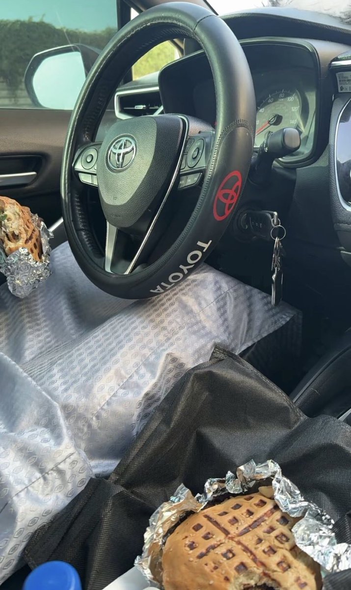 𝑵𝒂𝒃𝒊𝒍🪽 tweet media