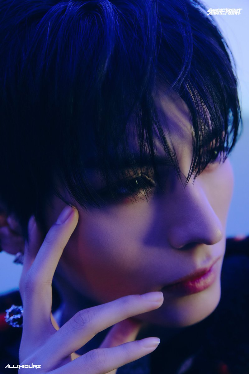 allhoursfrfan's tweet photo. {ALL(H)OURS/ MASAMI} 28.01.25
Voici un nouveau concept photo de Masami pour la version purity du dernier album
#MASAMI #마사미 #ALL_H_OURS #Grafitty #SmokePoint https://t.co/99hgxxr5LW