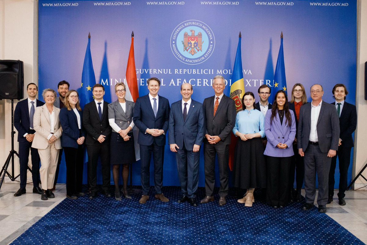DutchMFA's tweet photo. Last week, Moldova and the Netherlands held an important first bilateral cyber dialogue in Chișinău. During these discussions, hybrid threats, cybersecurity, and cybercrime were central topics. Together, we are committed to creating a safer cyberspace.⬇️
https://t.co/UxBFRbhSOS https://t.co/s5srVlUBNr