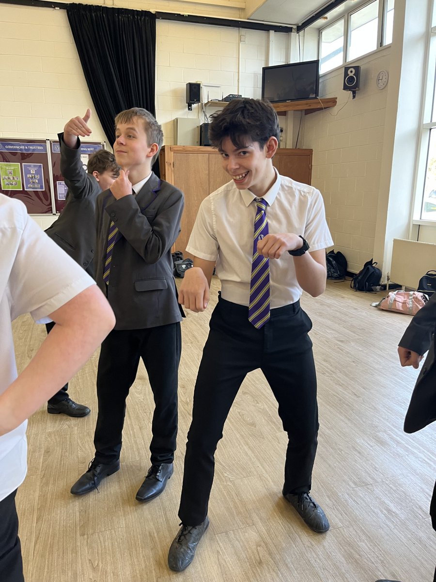 WorthingHigh's tweet photo. This week, our Year 9 students have been taking part in exciting drama workshops with West End in Schools, bringing Shakespeare's The Tempest to life! They had a blast getting into character and honing their drama skills. https://t.co/M5eoCSlxaz