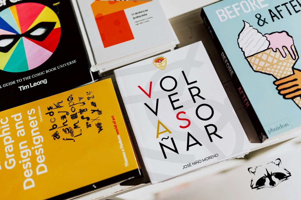 MartosClubDptv's tweet photo. Recuerda que puedes colaborar con la #ComunidadMapache reviviendo la temporada del ascenso. ¡A la venta en Papelería San Antonio!
#VolverASoñar https://t.co/7rxVZZA8Rp