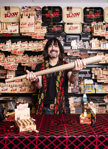 cannatechtoday's tweet photo. Passion, craftsmanship, and an unfiltered vision. Dive into the journey behind the brand that sparked a worldwide phenomenon. @rawlife247

Read the full story here: https://t.co/icd94CTUjq

#RAWLife #raw #rollup #dailysmoke #tuesdaymood #tuesdayvibes #americanmade #cannabis #420 https://t.co/w5BiS80Pqf