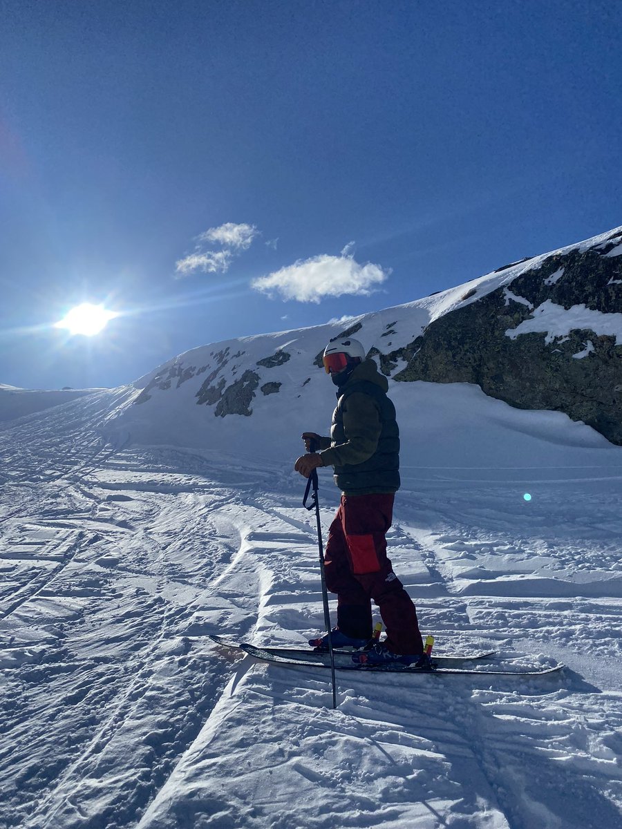 KezzyRk's tweet photo. Top 3 locations on earth https://t.co/94VwvkXHSb