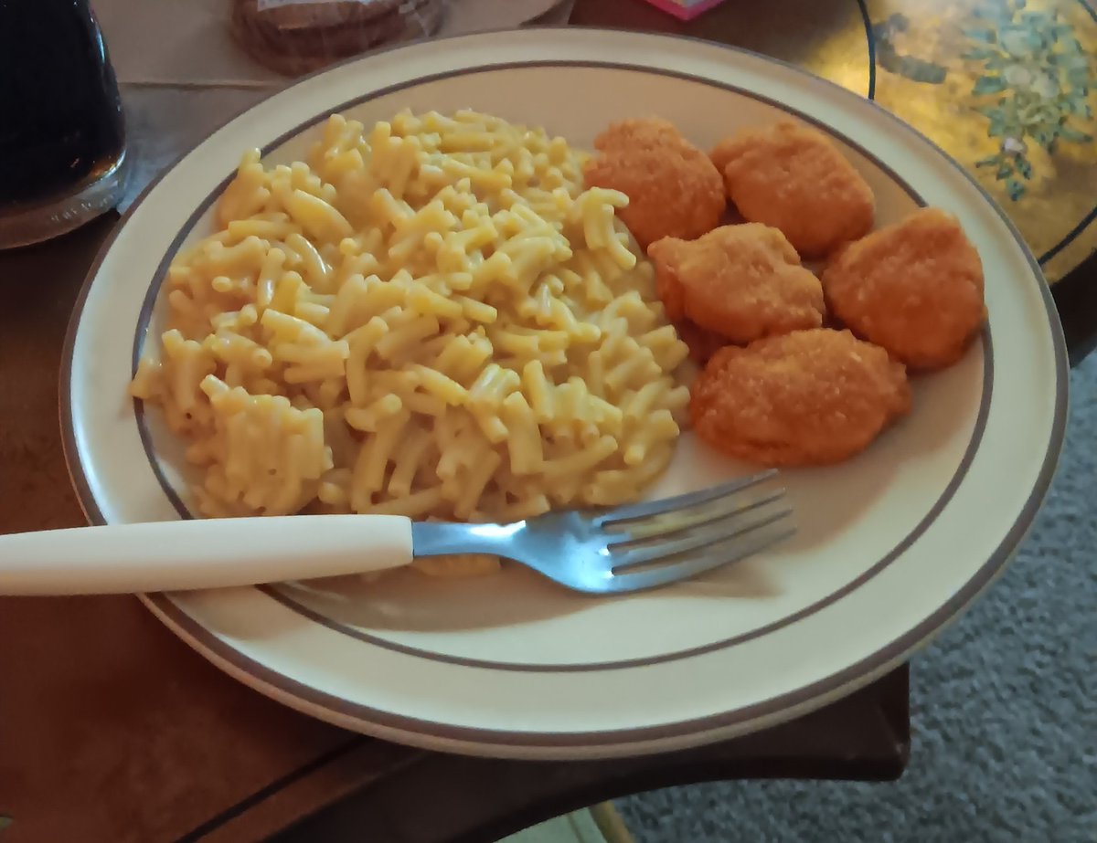 varmintfloof's tweet photo. last nights autistic boy dinner https://t.co/gLC0hIuDRU