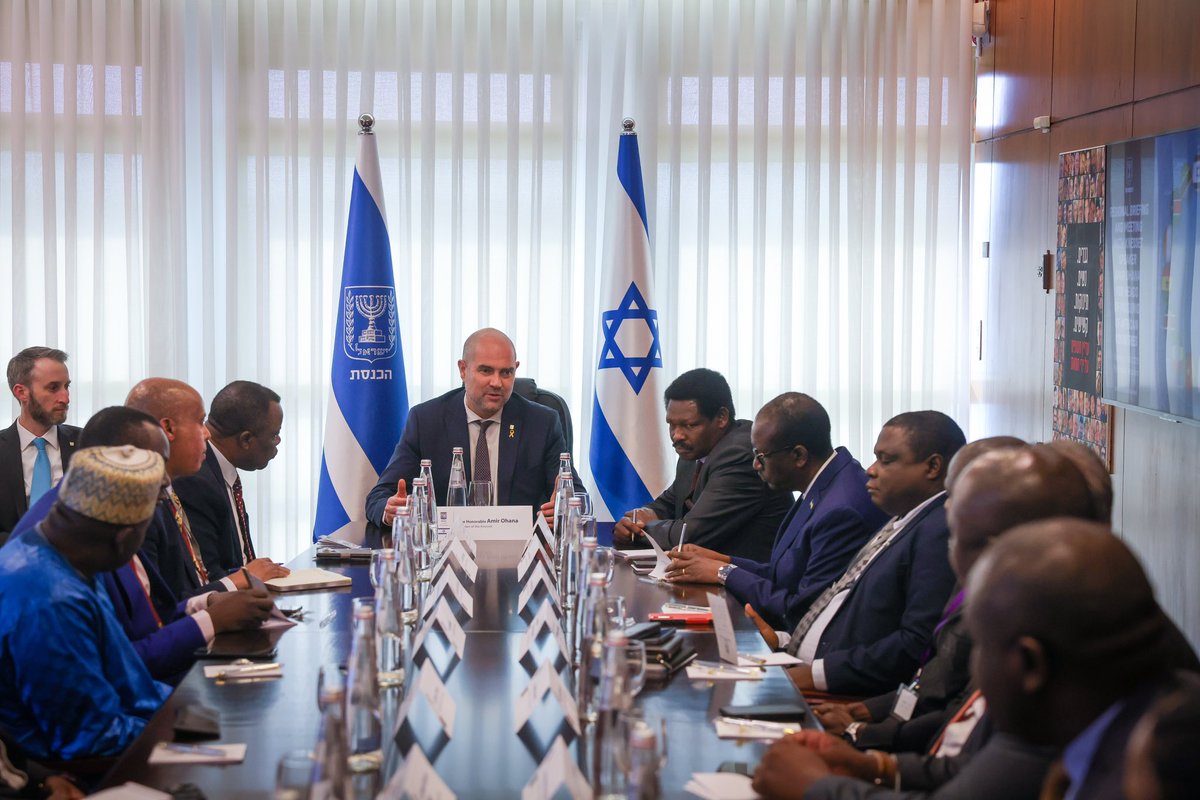Africa is a key component of Israeli diplomacy.

Had a great meeting with 14 African ambassadors to Israel, who voiced strong support for Israel and a shared vision of stronger ties.

There is so much we can do to expand our partnership. I look forward to doing so together 🇮🇱🤝🌍