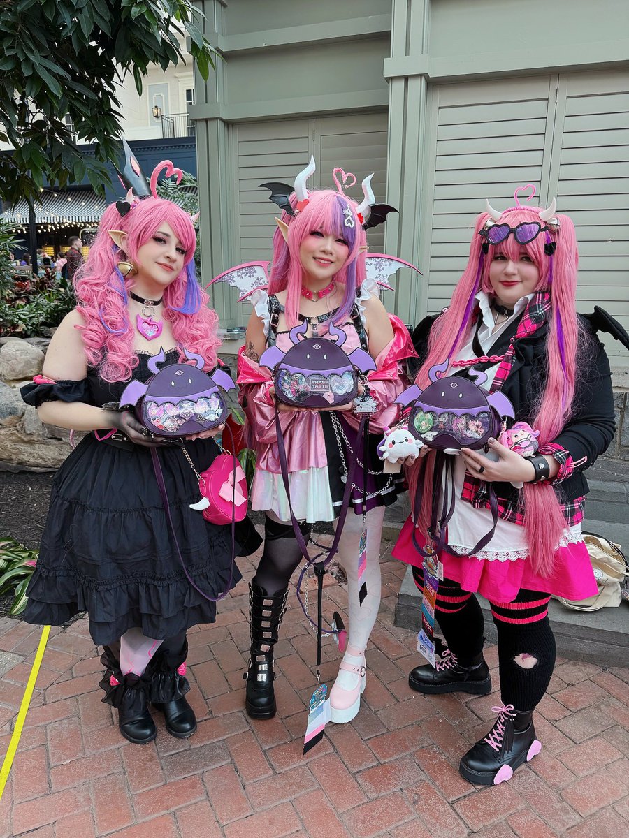 Our matching Bubi backpacks from <a href="/ApariArt/">Apari</a> !! 💜

Brat Princess: <a href="/LitheCosplay/">Lithe Cosplay</a> 
Season 3: Me!
Ultimate Delinquent: <a href="/edolastactician/">🌟Tara🌟</a> 

#saytonplay #ironmouseart #magfest #magfest2025 #vshojo #cosplay <a href="/ironmouse/">ironmouse🇵🇷😈💖</a>