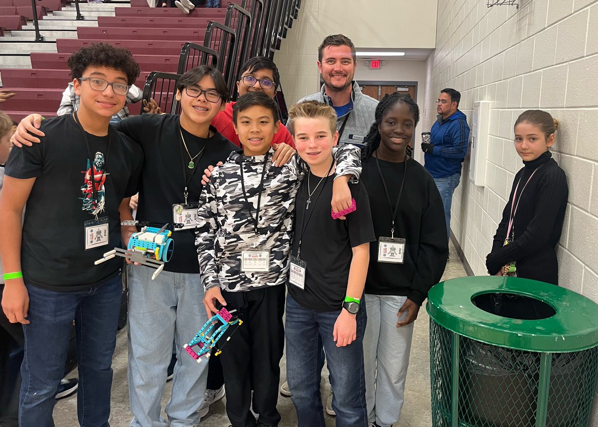 MISDDLTeam's tweet photo. Huge kudos to the @JerryKnightSTEM robotics teams! 🤖

Tech Titans snagged 2nd in Robot Game, while Robo Rangers earned 3rd, the Rising All-Star Award 🥇⭐️ and a spot in the @firstlegoleague Regional Championship on 2/15! 👏

LET'S GO!!!! 🙌 #SUBMERGED https://t.co/ThweOlN0RW