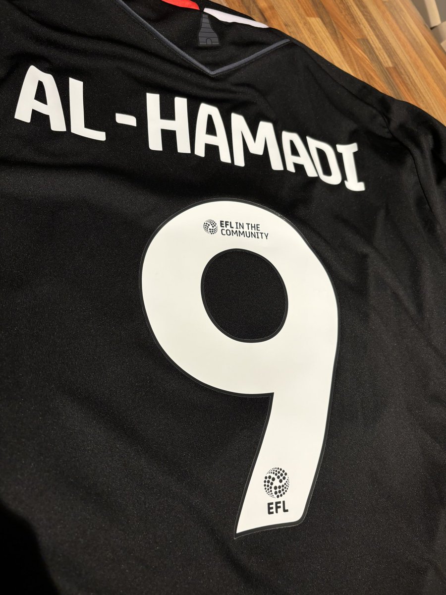 junhoscfc's tweet photo. You Iraqi potters #SCFC #alhamadi https://t.co/8RqSoImWqc