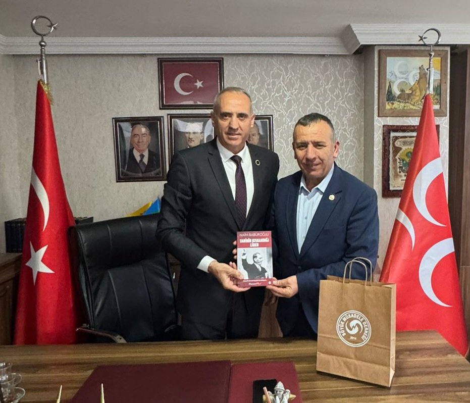 buyukmubadele's tweet photo. Büyük Mübadele Derneği yönetim kurulu başkanı Sabit Semiz ve yönetim kurulu üyeleri Milliyetçi Hareket Partisi Çatalca İlçe Başkanı Sayın Recep Yılmaz 'ı makamında ziyaret etti.
#catalca #mubadele #dernek #istanbul @MHP_Bilgi #mhp @_MHPistanbul_ https://t.co/Q7gzDClM6K