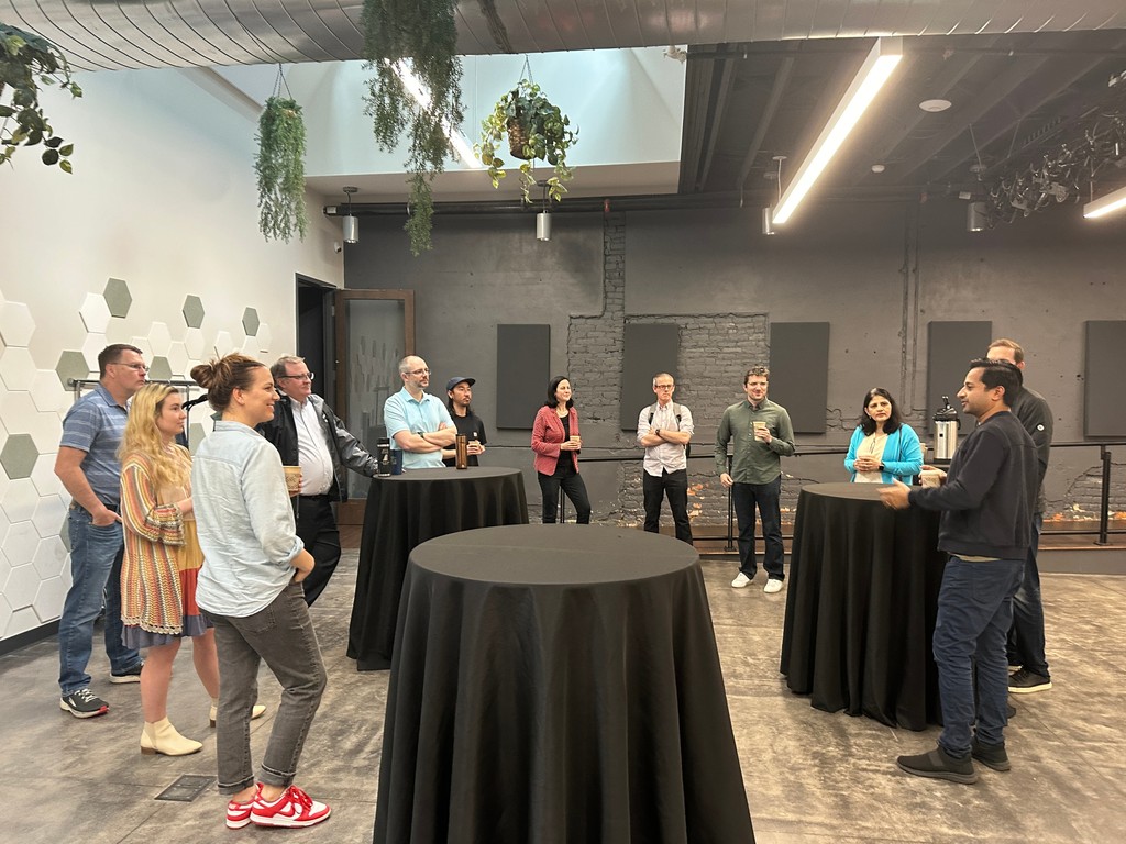 Calling all Ann Arbor Entrepreneurs! On the first Friday of every month, innovative minds gather in Cahoots café to support one another through connection, coffee, and conversation. Join them on 2/7 at 9am in Cahoots café. lu.ma/michiganfounde…