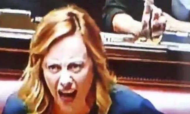 Misurelli77's tweet photo. Immaginate per un attimo Giorgia Meloni all'opposizione con un Presidente del Consiglio del PD indagato per 
favoreggiamento e peculato https://t.co/9Y7EZ2klla