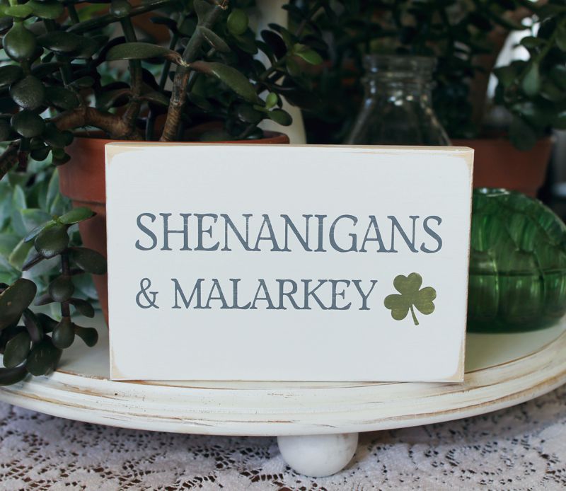 CountryWorkshp's tweet image. #Shenanigans and #Malarkey Mini Sign #StPatricksDay #Irish - Tiered Tray Decor - Wood Sign - Irish Home  #smilett23 etsy.me/3PYpwF6 via @Etsy