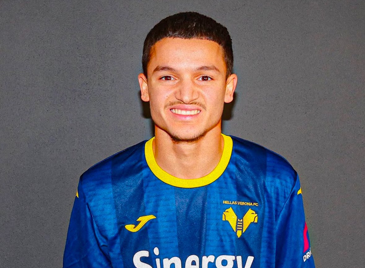 FabrizioRomano's tweet photo. 🔴⚫️🤝🏻 Reda Belahyane has already accepted Rennes as next destination.

Negotiations between clubs ongoing with Verona, as Chelsea are not in the race. https://t.co/C9iqGMXMxm